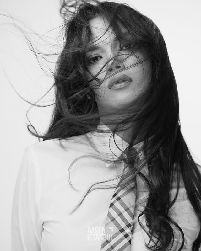 Publicación de Eylül Lize Kandemir en HolliModels