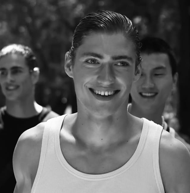 Publicación de valentin en HolliModels