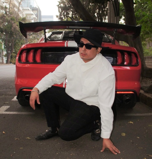 Publicación de Lalito Vera en HolliModels