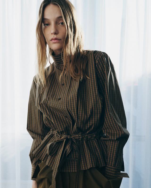 Publicación de ZARA en HolliModels