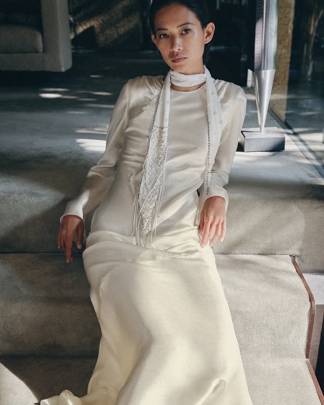Publicación de ZARA en HolliModels