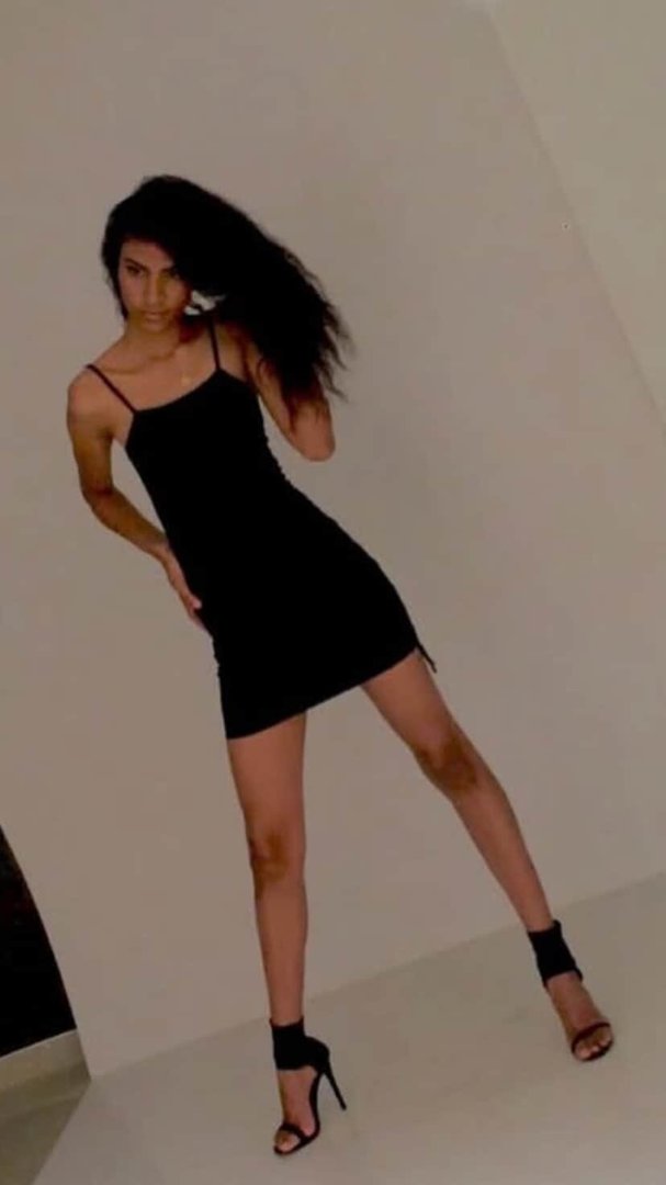 Publicación de Yinny Danitza Sandoval Suarez en HolliModels