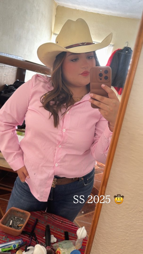 Publicación de Anahi carbajal ramirez en HolliModels