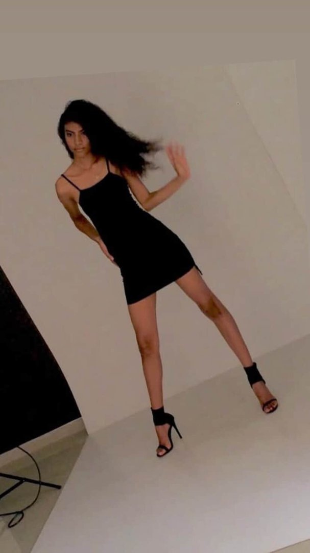 Publicación de Yinny Danitza Sandoval Suarez en HolliModels