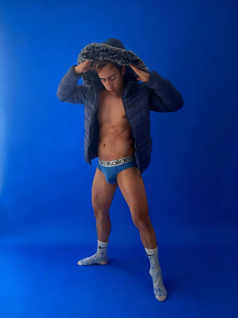 Publicación de Ángel  Hernández en HolliModels