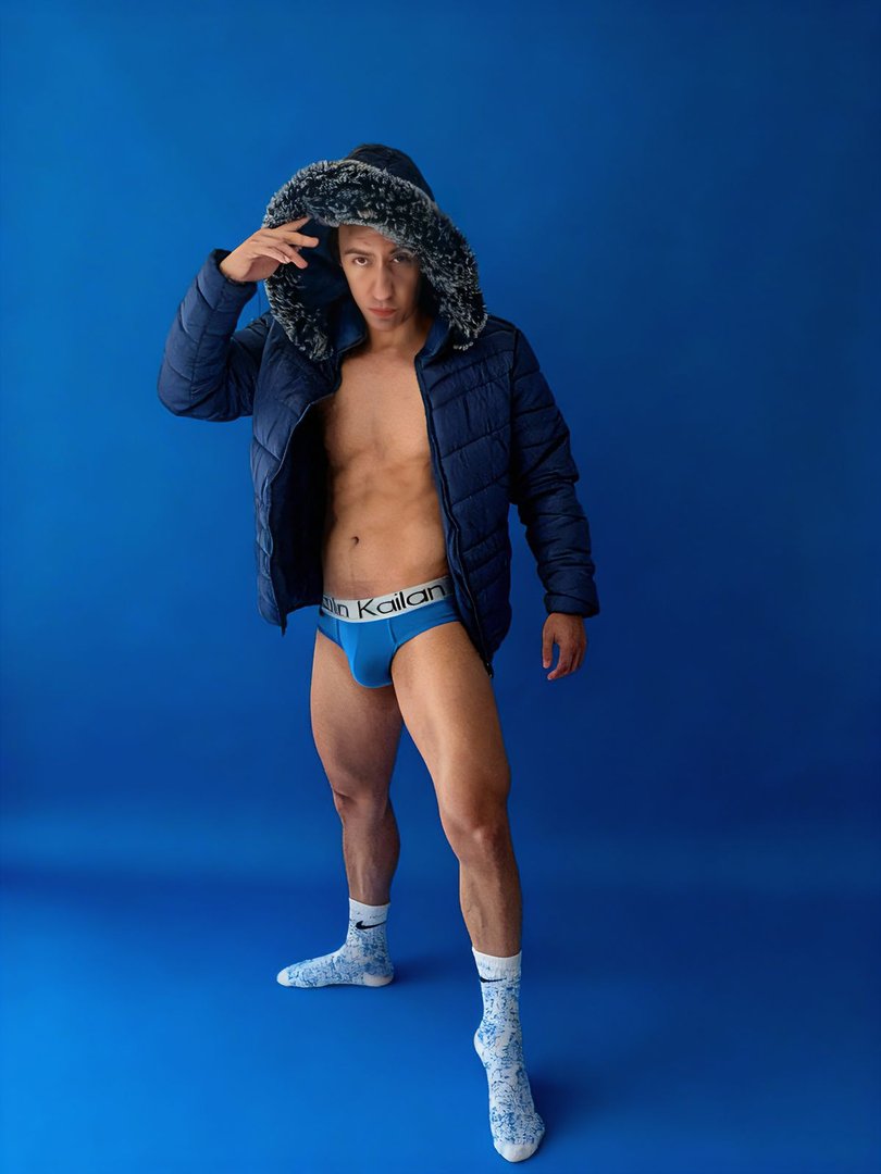 Publicación de Ángel  Hernández en HolliModels