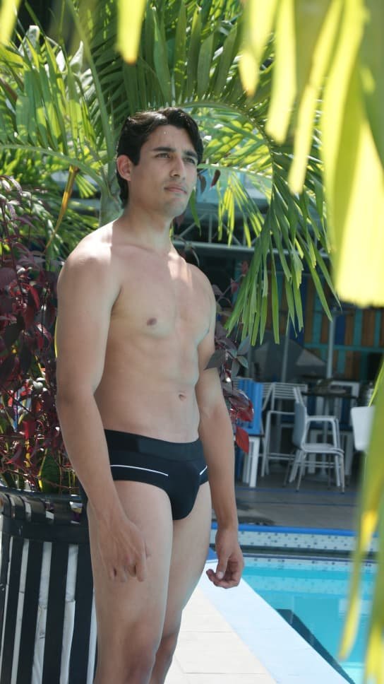 Publicación de Adam Steven Lugo Tovar en HolliModels