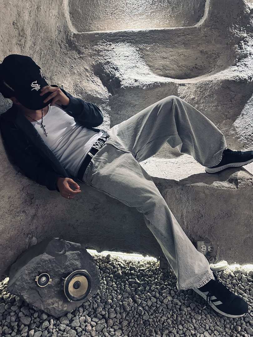 Publicación de Jeremy Jonathan Pardavell Belman en HolliModels