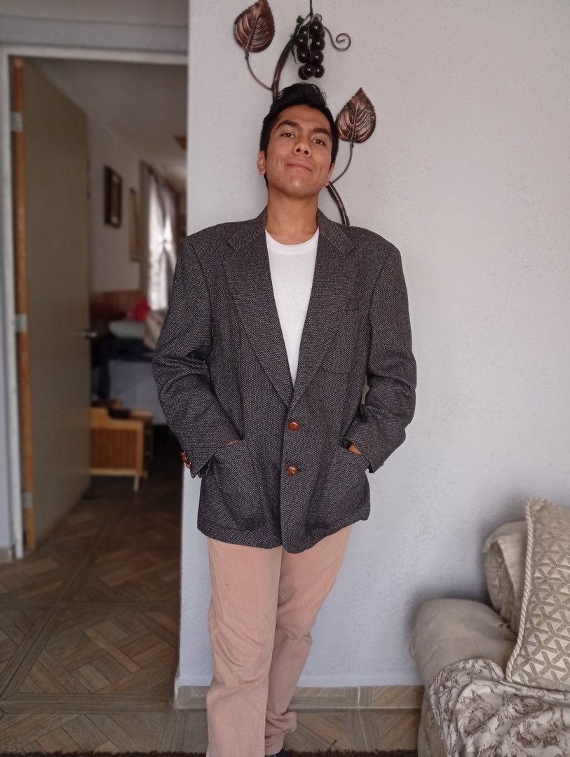 Publicación de Tristán Guzmán Lora en HolliModels