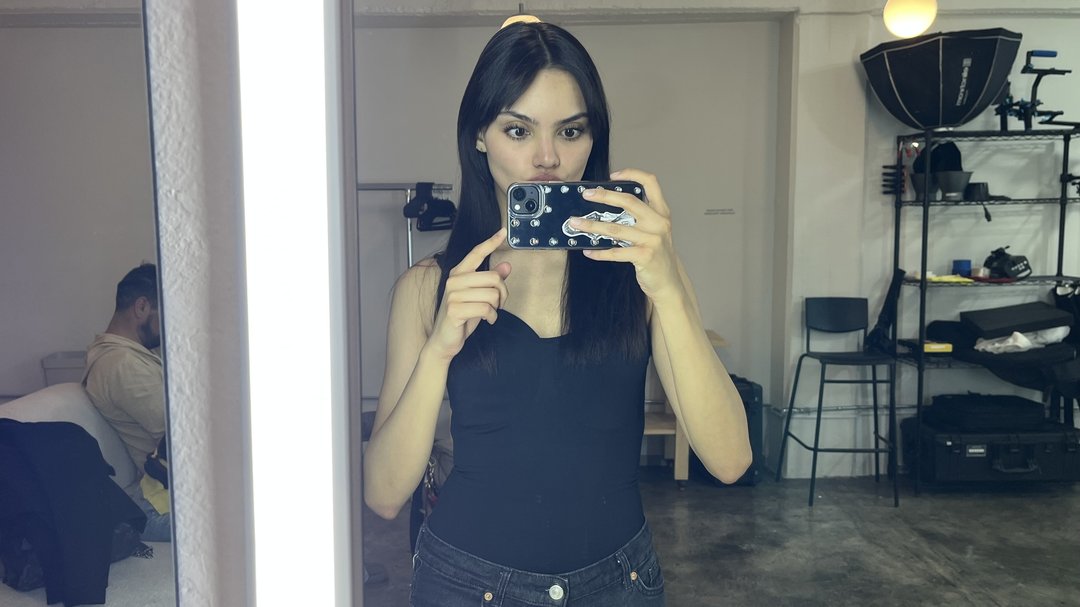 Publicación de Alexia Mon en HolliModels