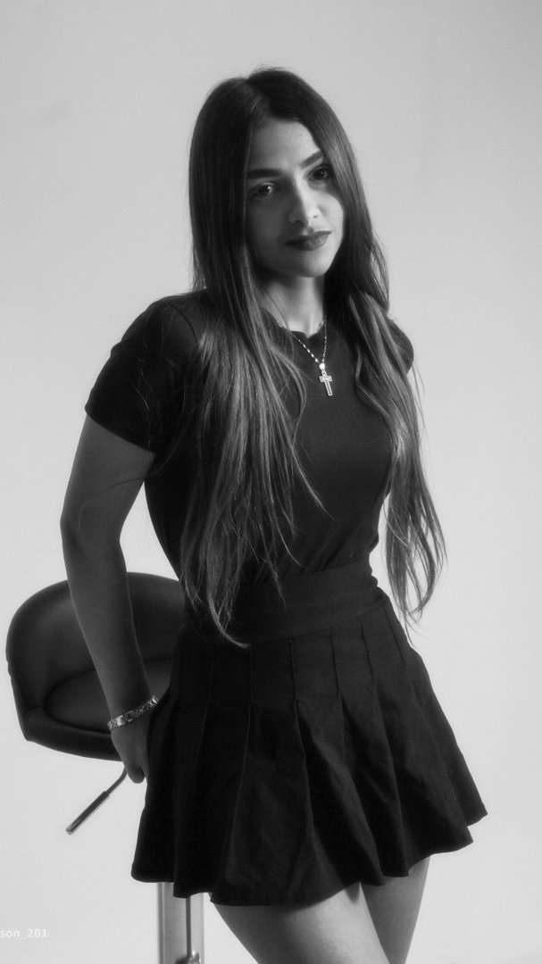 Publicación de Valeska Alejandra Alvarez González en HolliModels