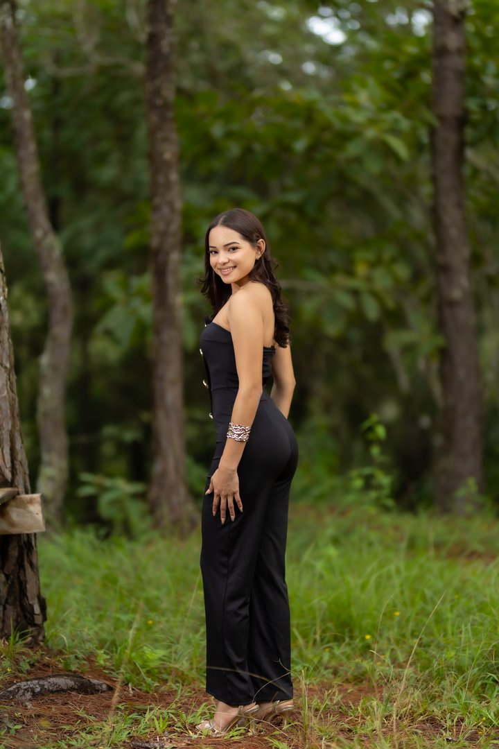 Publicación de Nataly Lara en HolliModels