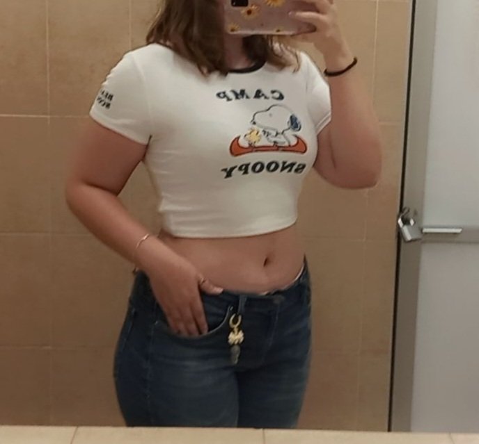 Publicación de Ayelén Montañez Salazar en HolliModels