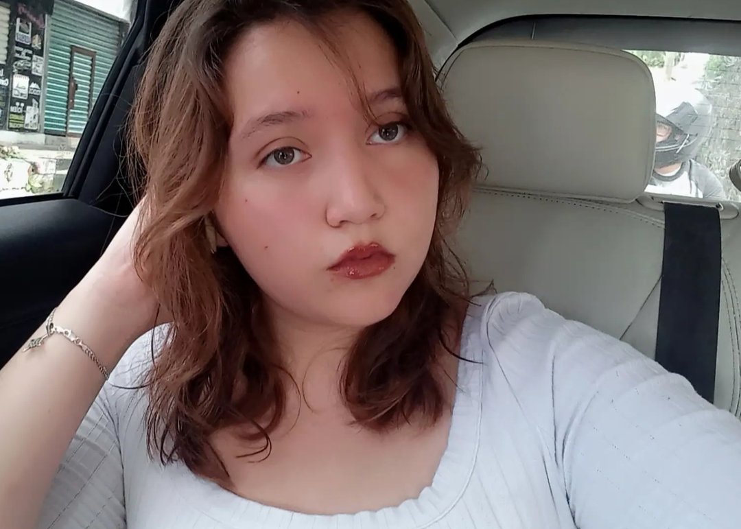 Publicación de Ayelén Montañez Salazar en HolliModels