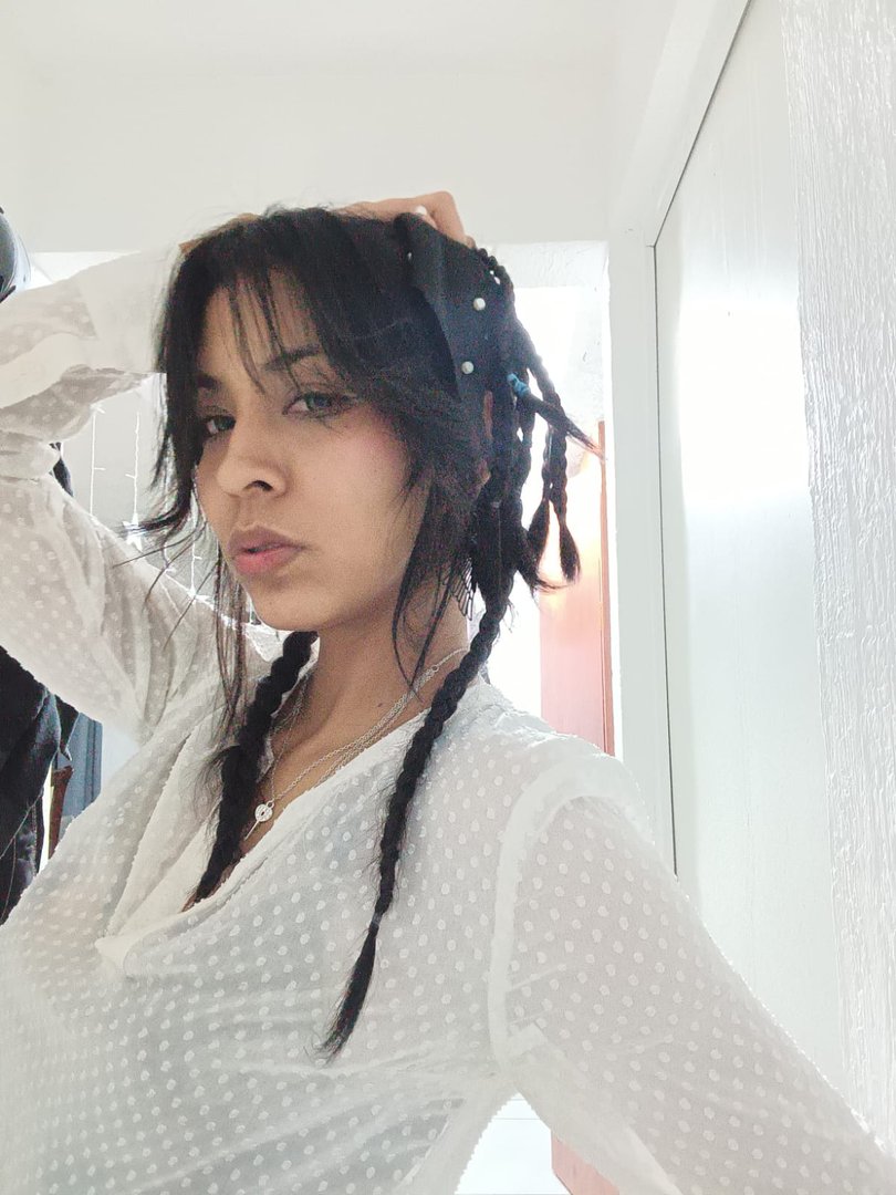 Publicación de Lady_D' en HolliModels