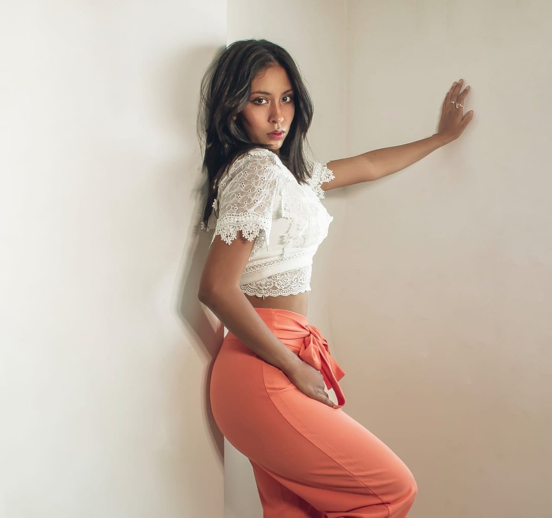 Publicación de Lady_D' en HolliModels