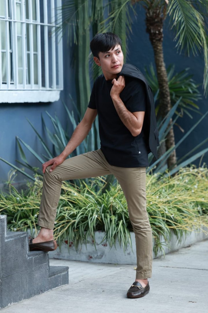 Publicación de José en HolliModels