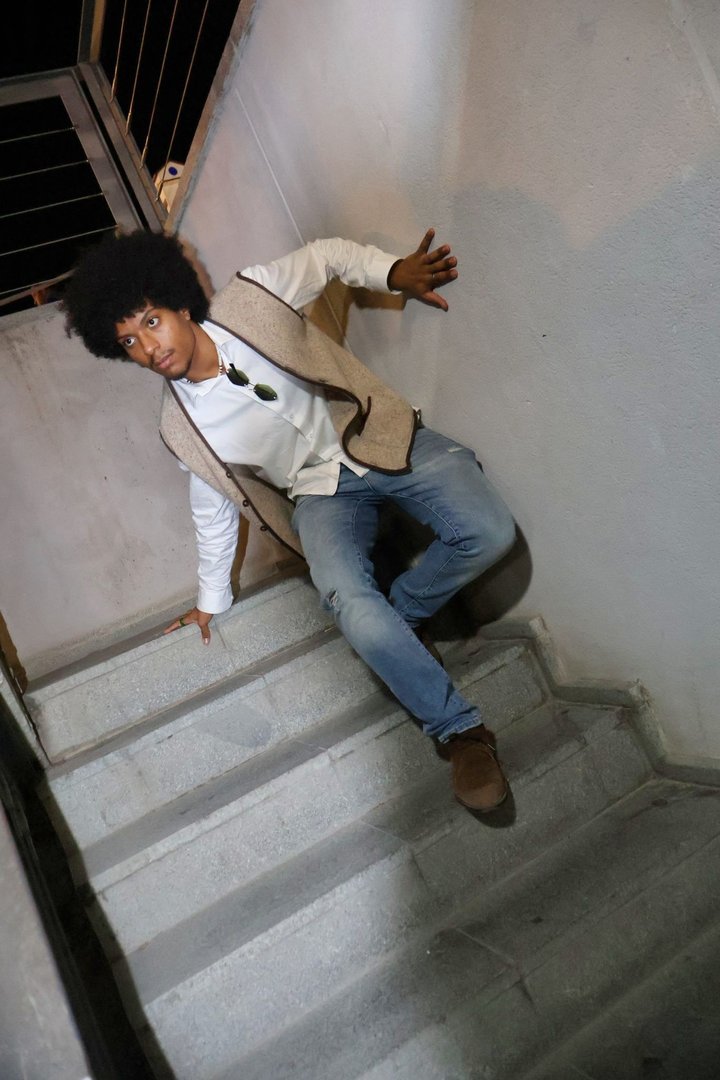 Publicación de Negroentraje en HolliModels