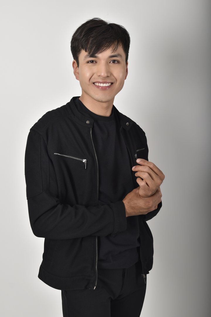 Publicación de José en HolliModels