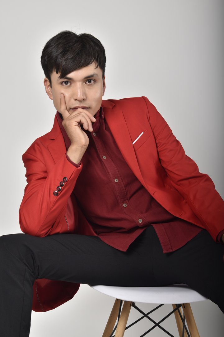 Publicación de José en HolliModels