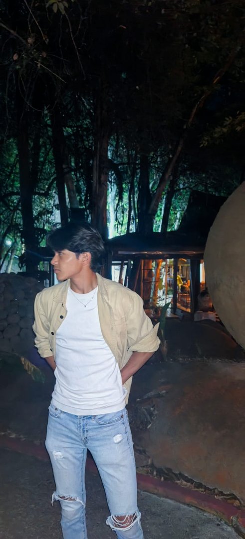 Publicación de Héctor Garita Ortiz en HolliModels