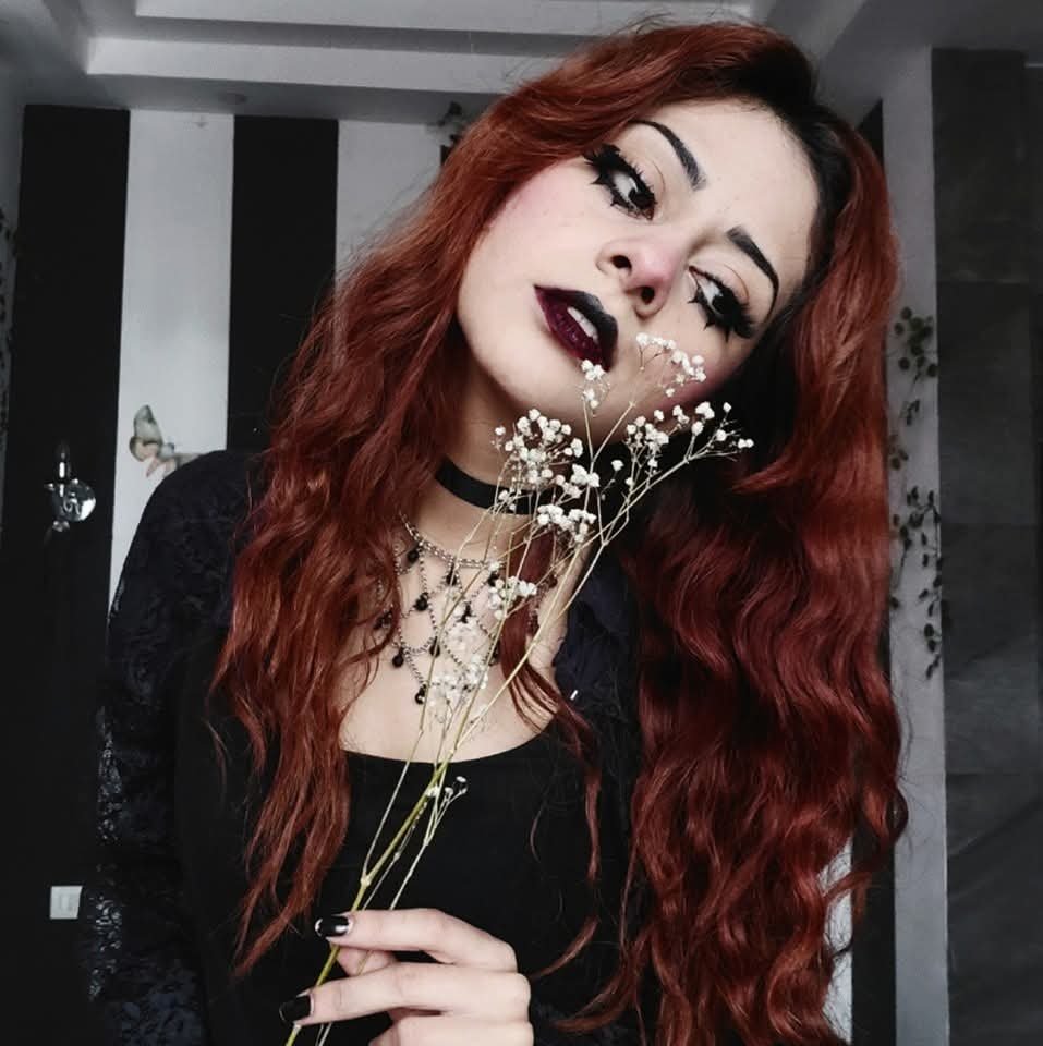 Publicación de Evelyn Cesín Godínez en HolliModels