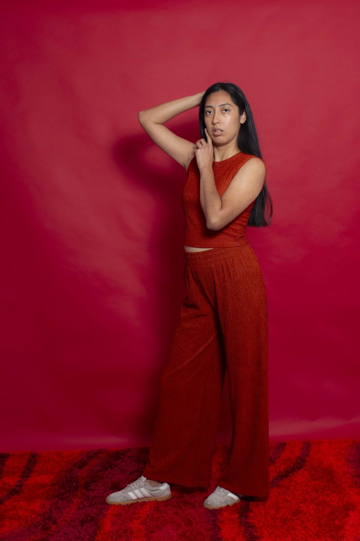 Publicación de Abi Luna en HolliModels
