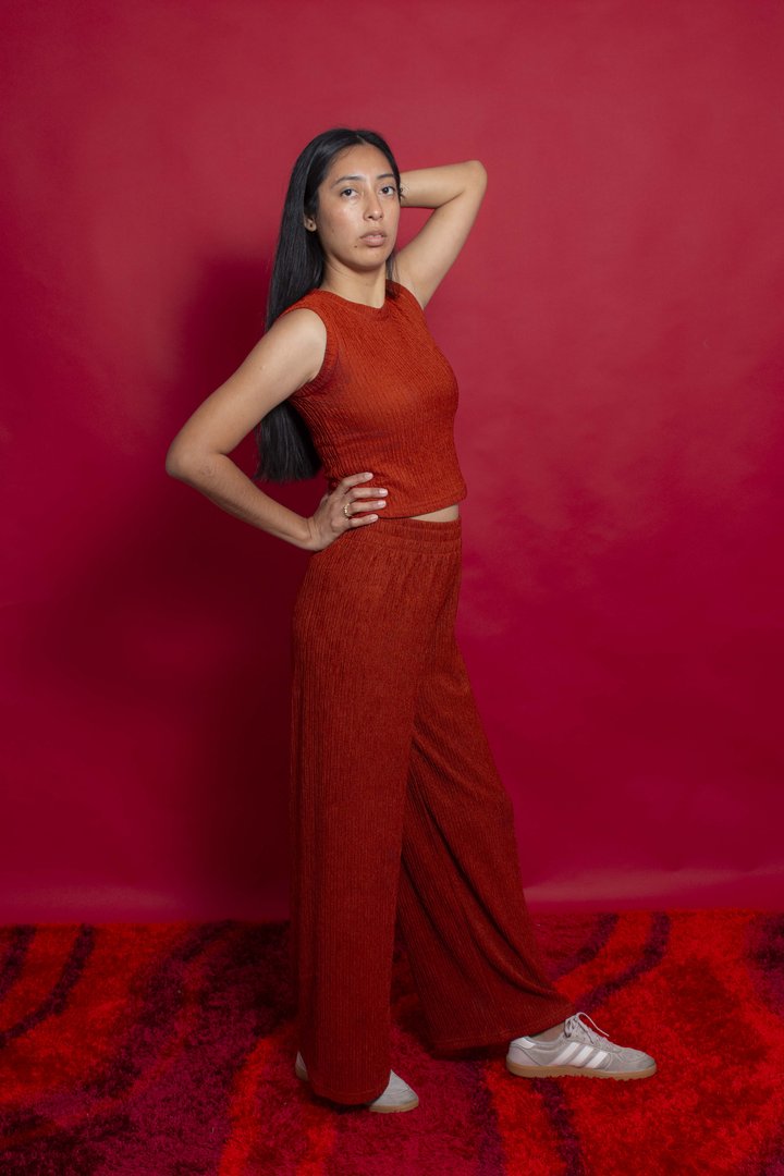 Publicación de Abi Luna en HolliModels