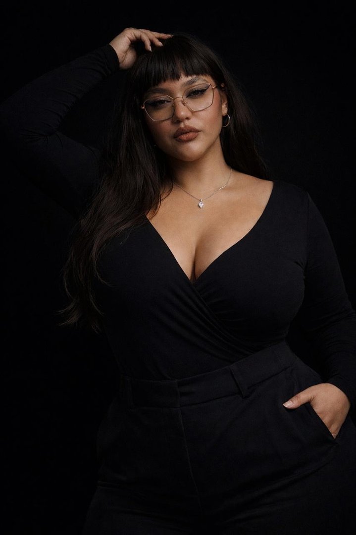 Publicación de Samantha Moreno en HolliModels
