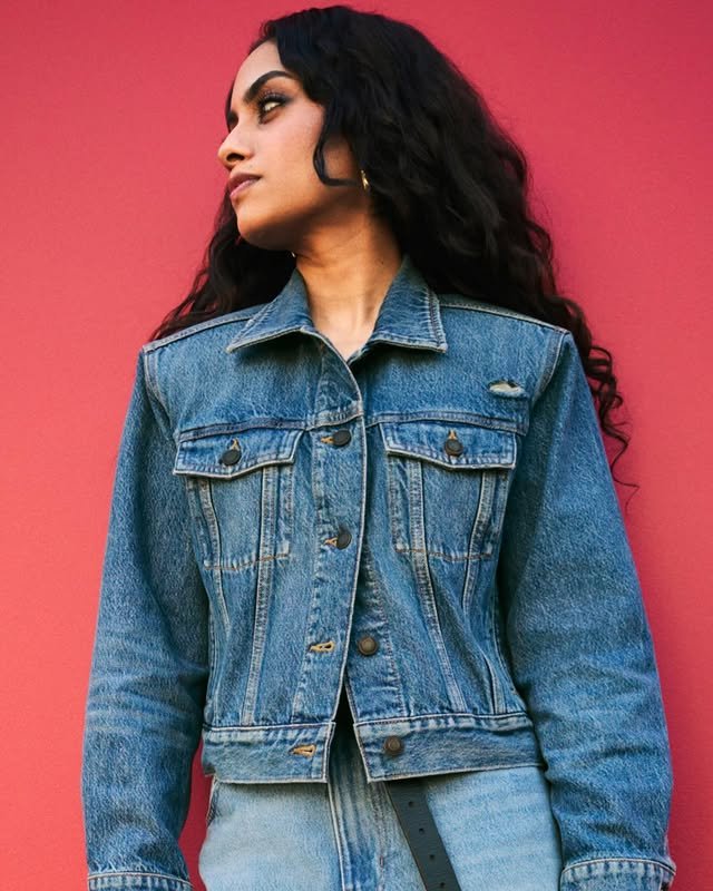 Publicación de H&M en HolliModels