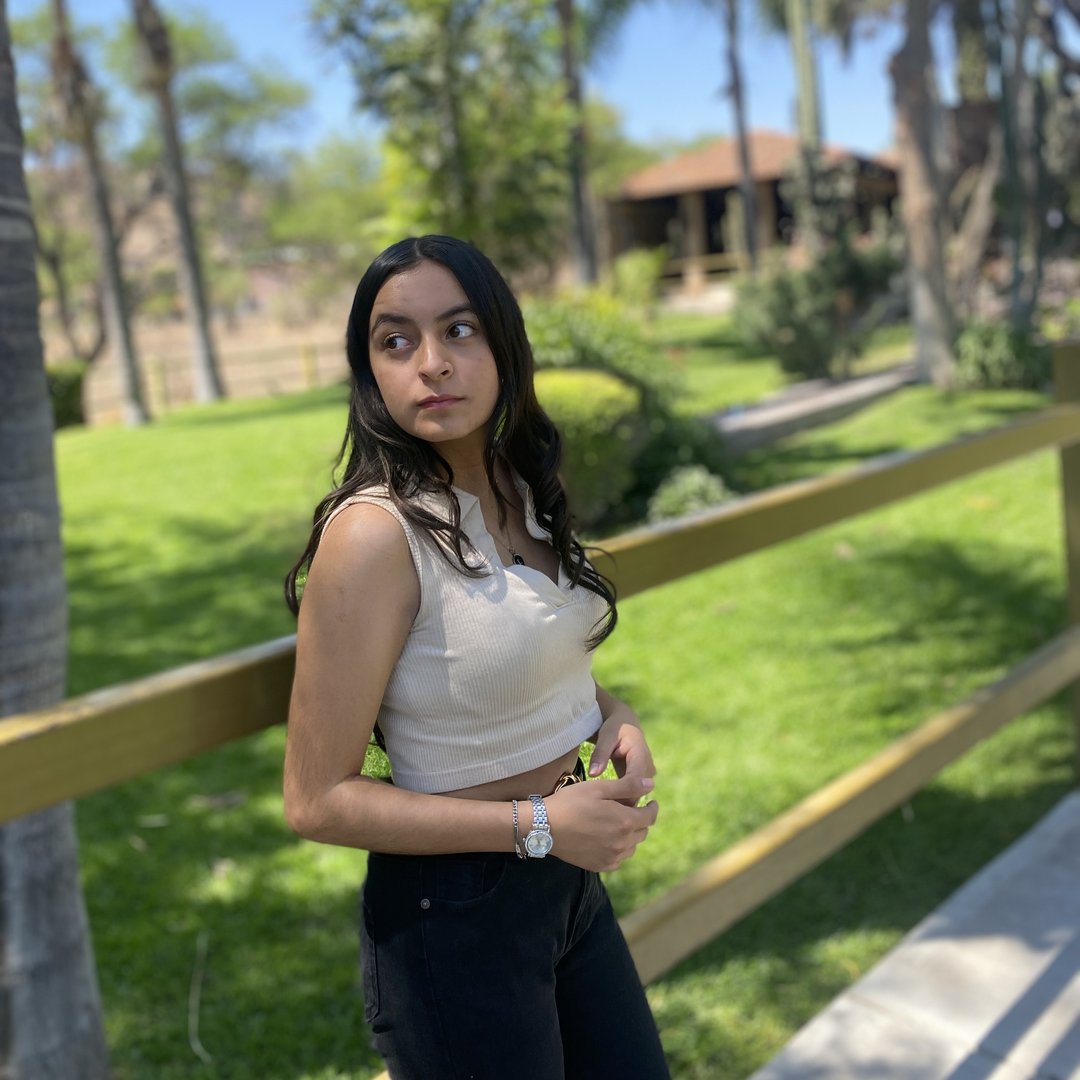 Publicación de Jhoana en HolliModels