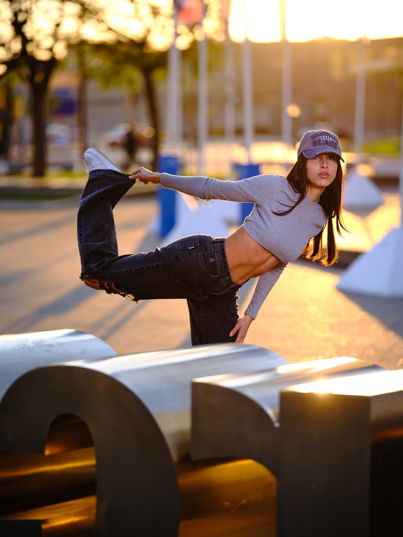 Publicación de elina zamani en HolliModels