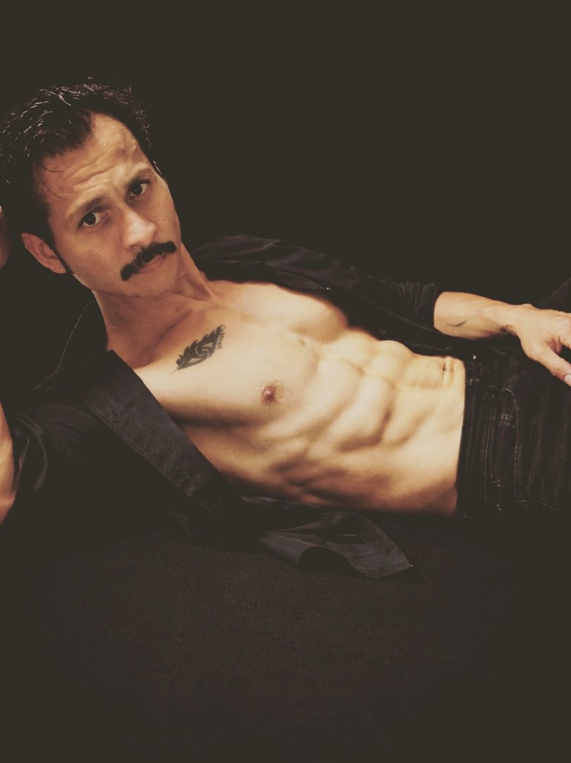 Publicación de Cristian Domínguez Hernández en HolliModels