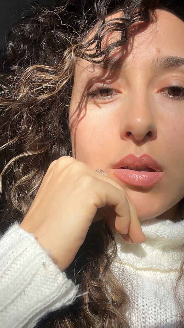 Publicación de María Belén Acosta en HolliModels