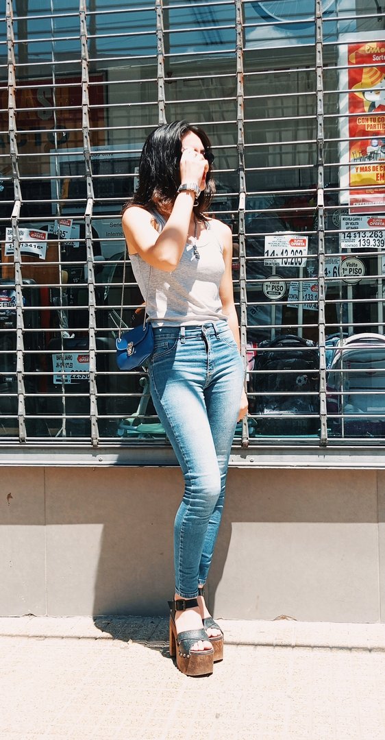 Publicación de María José en HolliModels