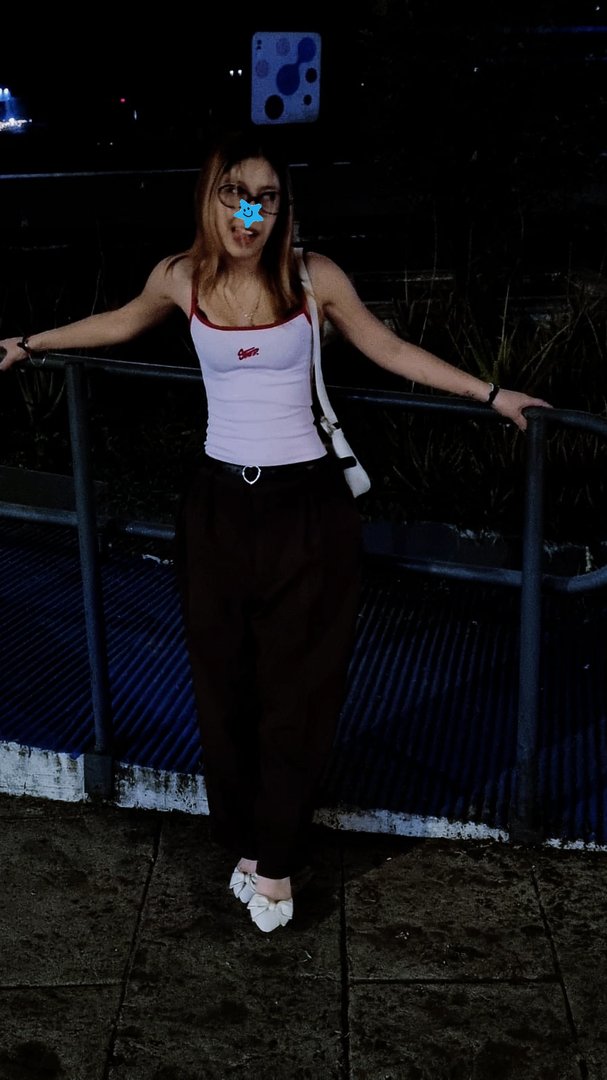 Publicación de Akari  Maya en HolliModels