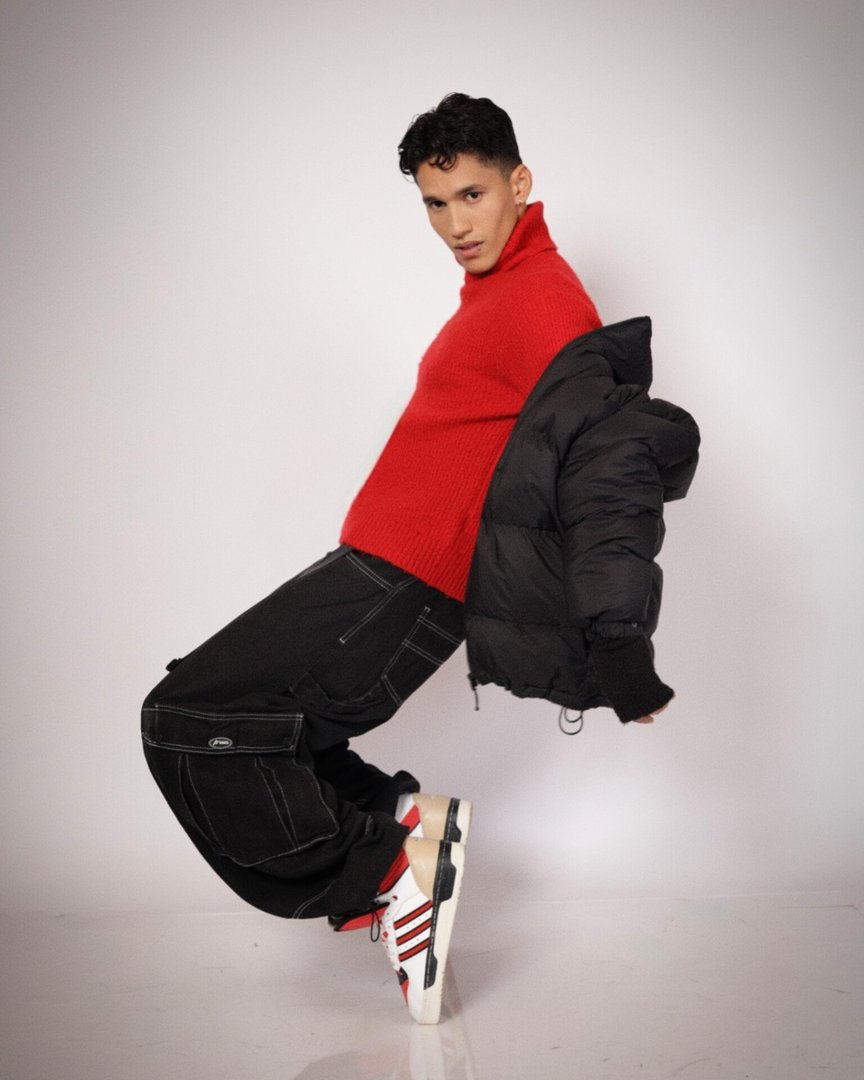 Publicación de Juan Carlos Arrieta en HolliModels