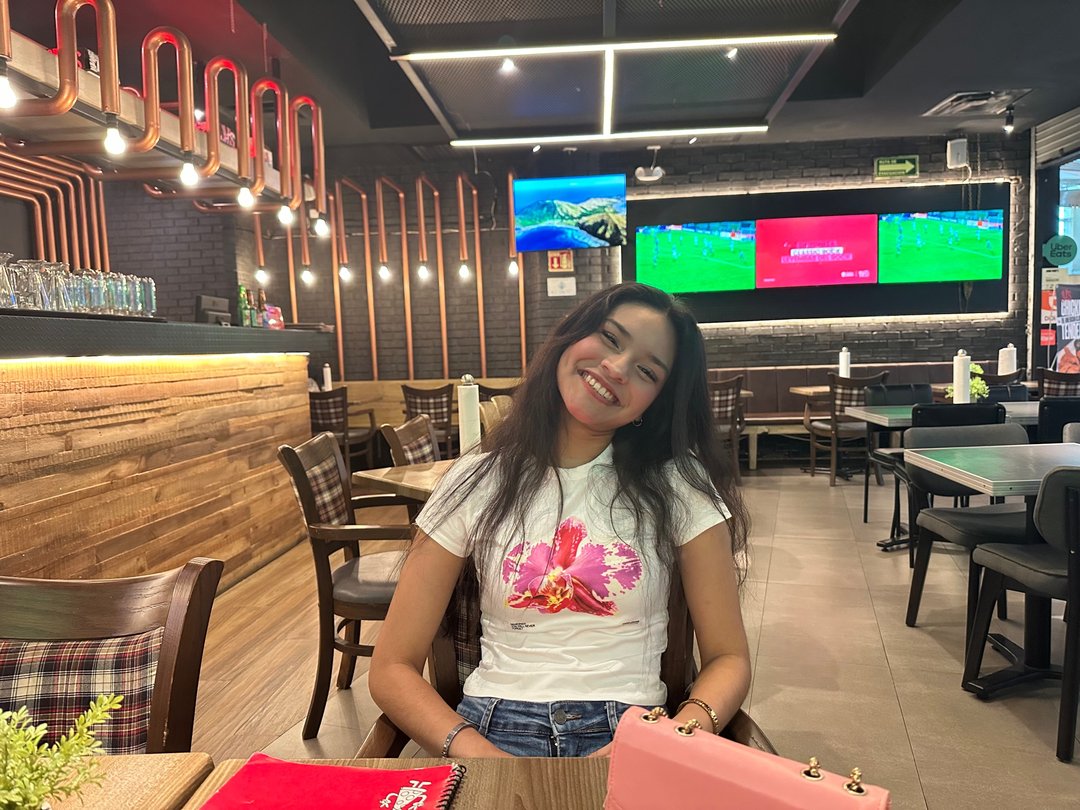 Publicación de Madison Vayolet Galván Carrizales en HolliModels