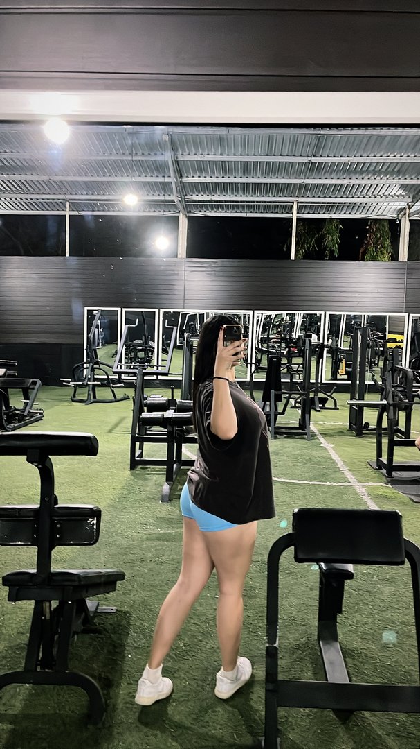 Publicación de Steffany Morales en HolliModels