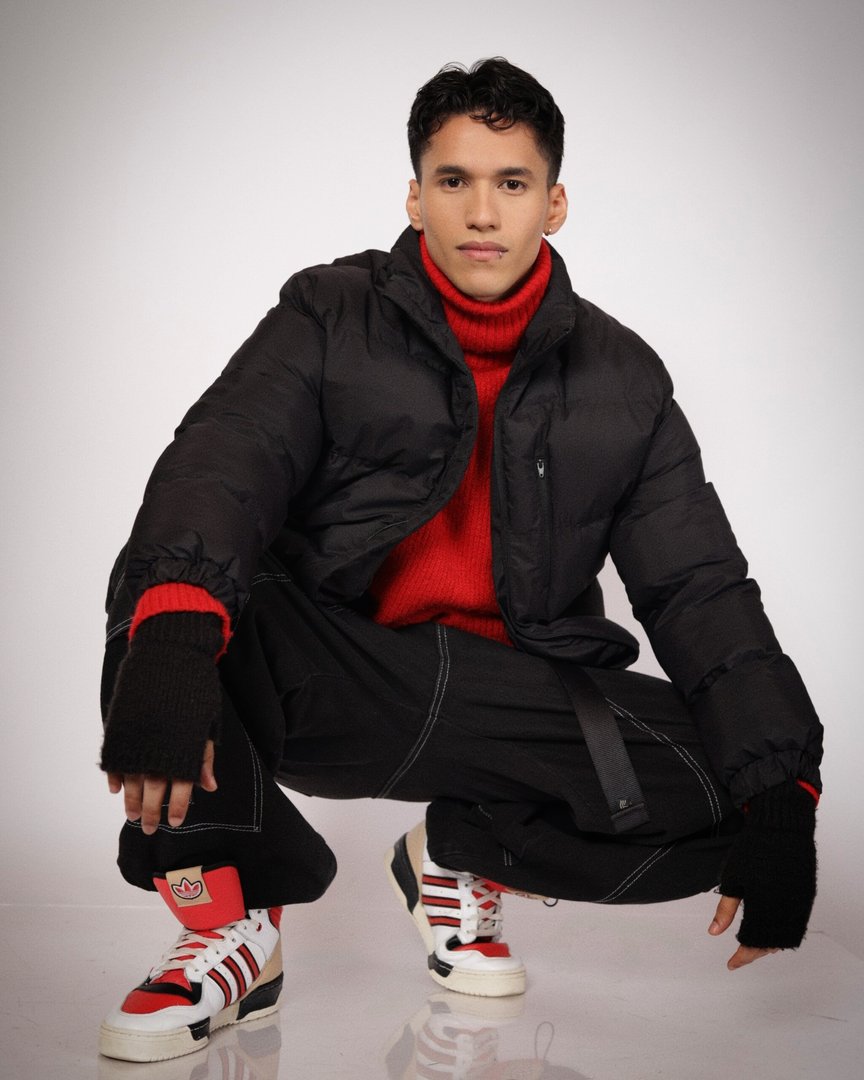 Publicación de Juan Carlos Arrieta en HolliModels