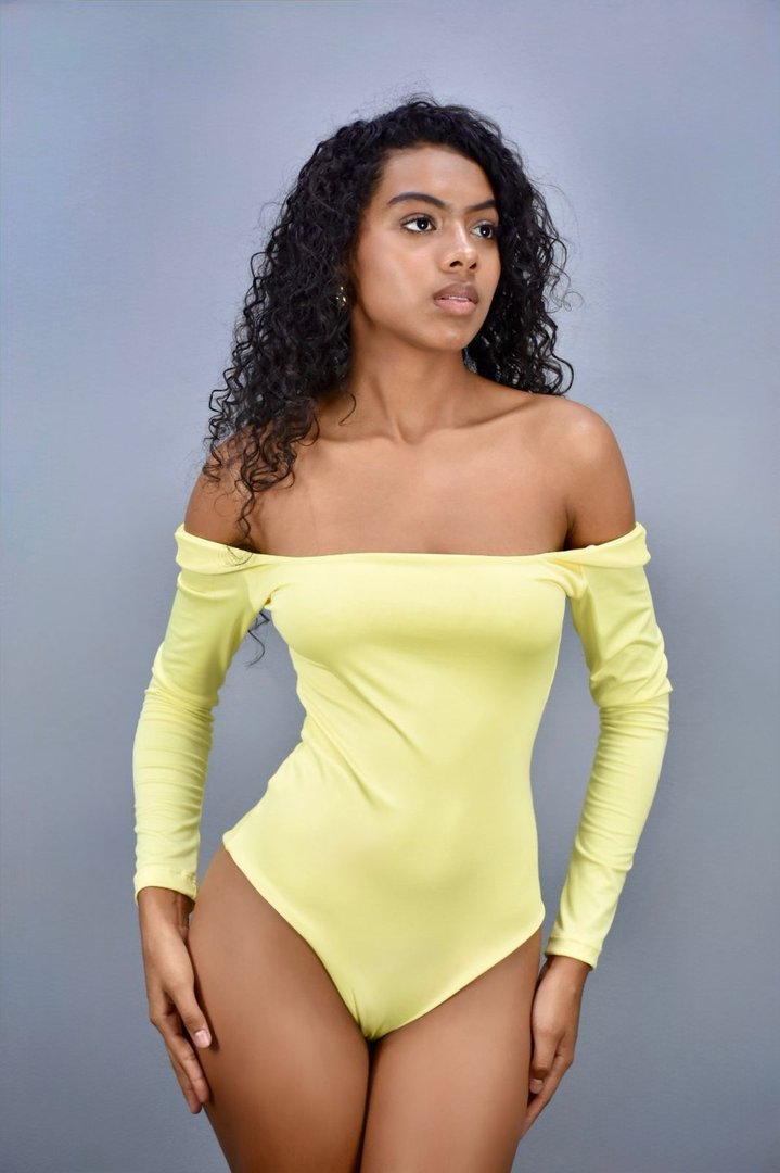 Publicación de Alejandra Mora Arteaga en HolliModels
