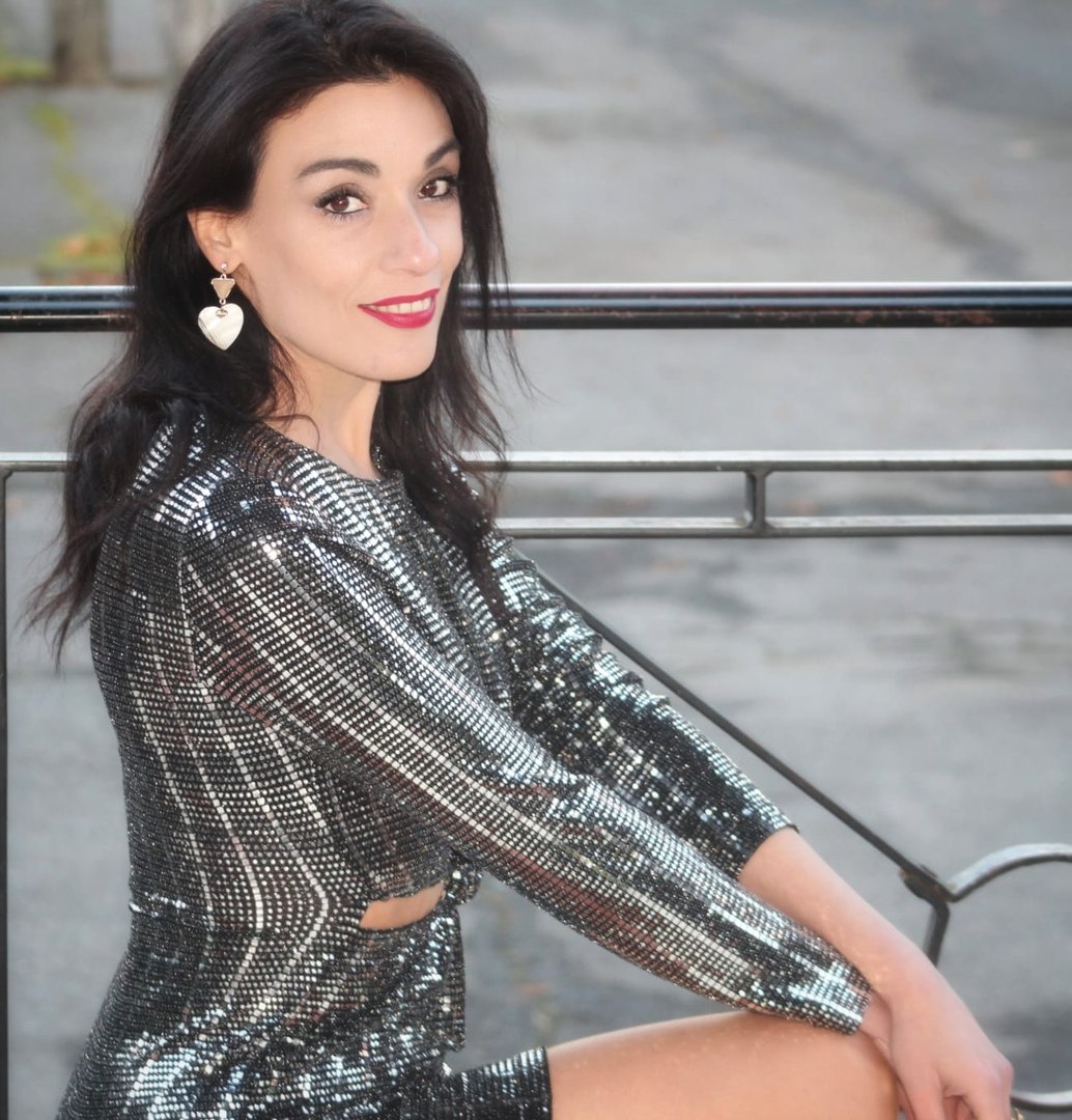 Publicación de Alba María Bobadilla Alonso en HolliModels