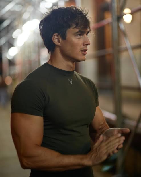 Publicación de Pieto Boselli en HolliModels