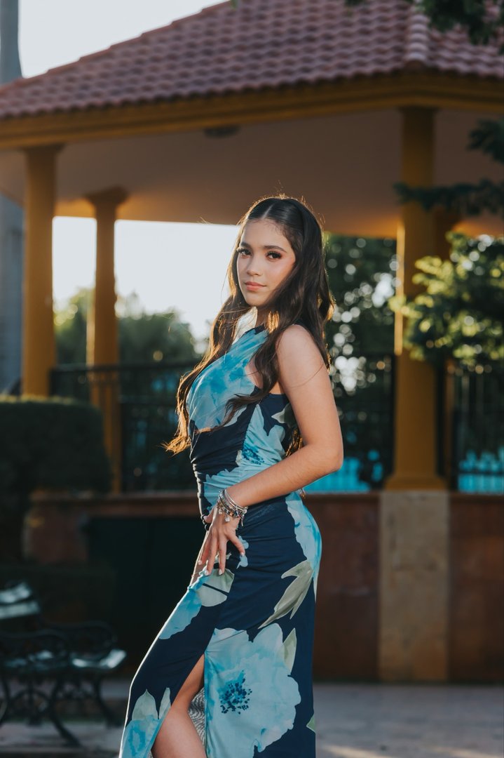 Publicación de Marjorie López en HolliModels