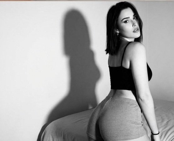 Publicación de Lydia Pinilla en HolliModels