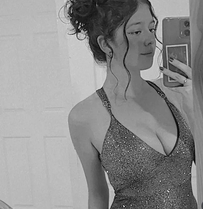 Publicación de Agustina Serafimov en HolliModels
