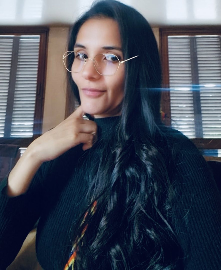Publicación de Liliana Cuéllar en HolliModels