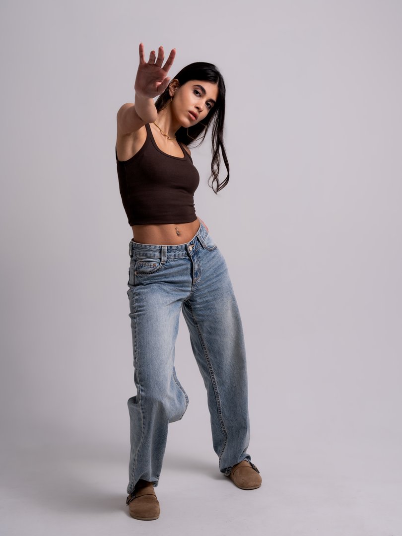 Publicación de elina zamani en HolliModels