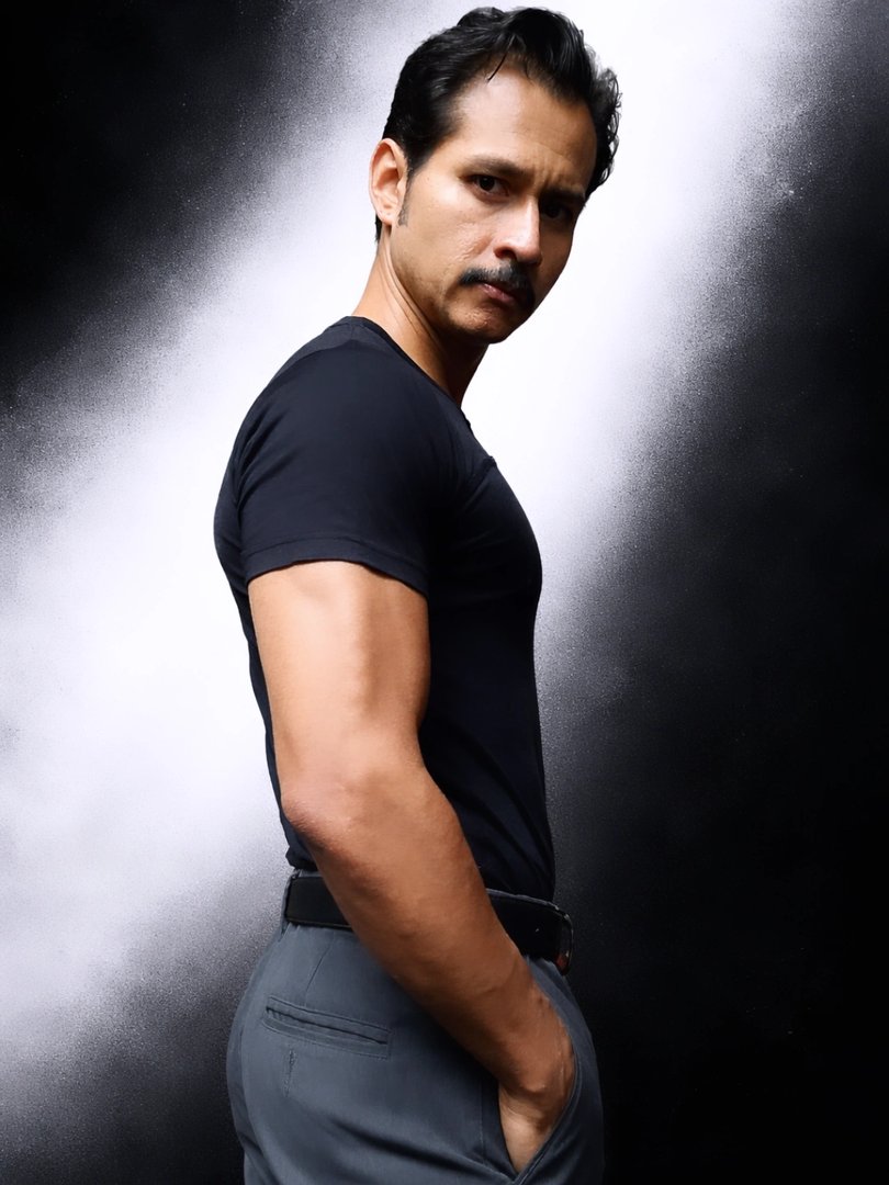 Publicación de Cristian Domínguez Hernández en HolliModels