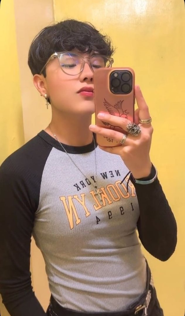 Publicación de Alondra Monreal Olivo en HolliModels